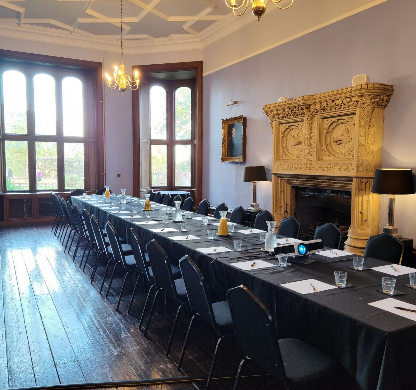 Ruthin Meting Room &ndash; 1920&times;1280